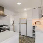 펜션 Birre House