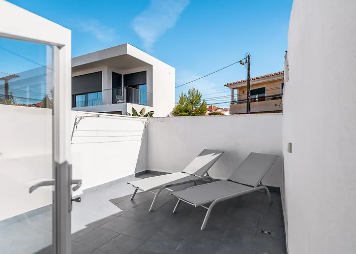 Birre House Feriehus Cascais