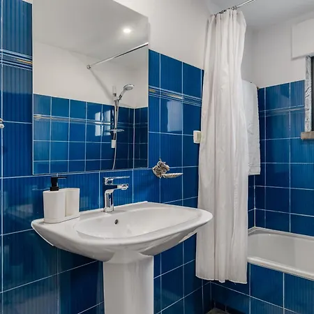 Birre House Tatil Evi Cascais